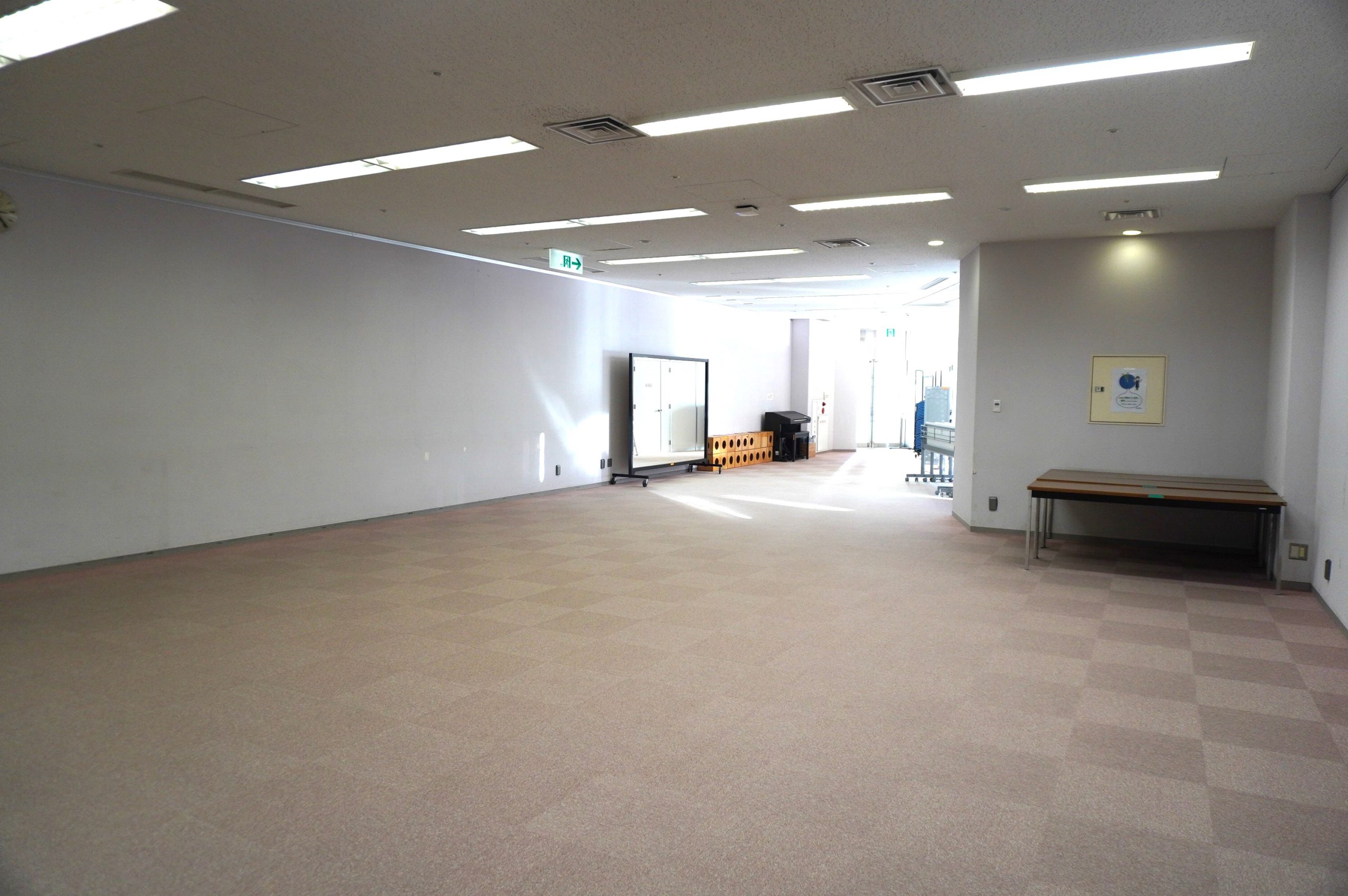 ワークショップルーム(1F)